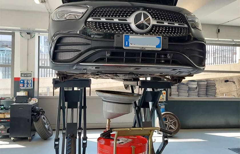 Riparazione revisione e assistenza auto