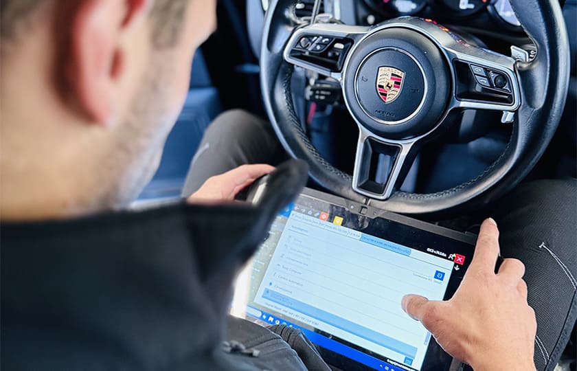 Riparazione revisione e assistenza auto